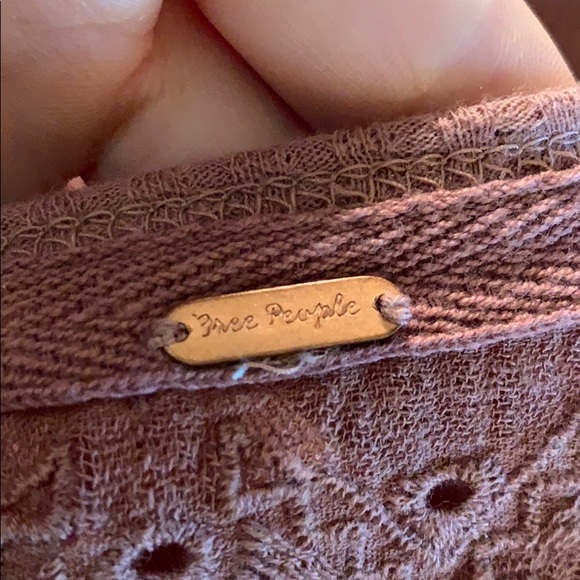 CLOSING SALE!
๐HP!!๐ Free People | Long-sleeve V-neck - Picture 7 of 7